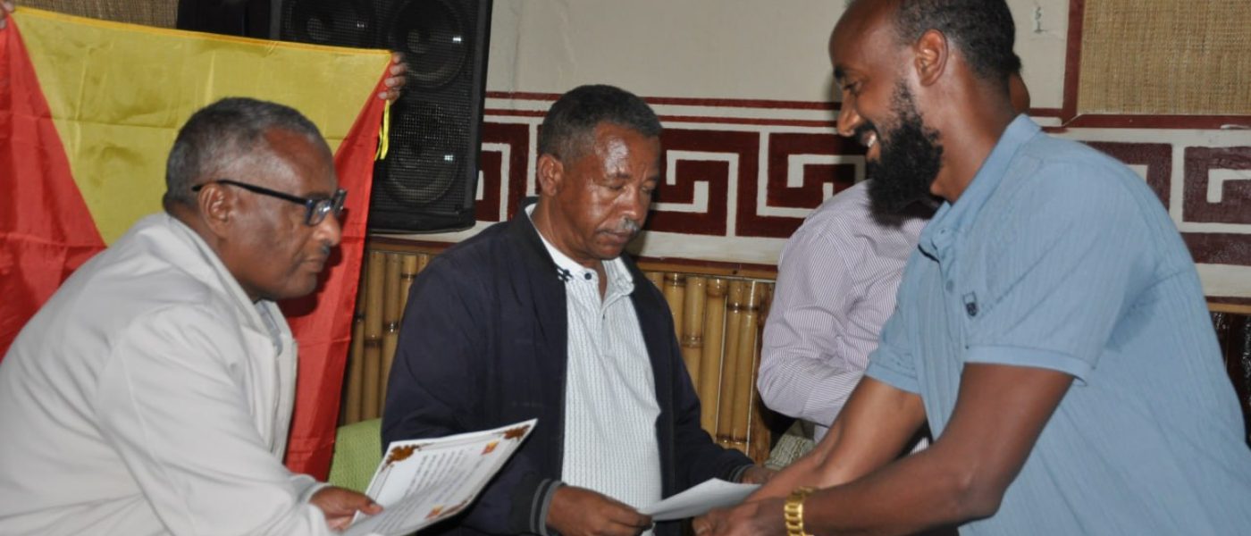 photo_5886385772070815623_y